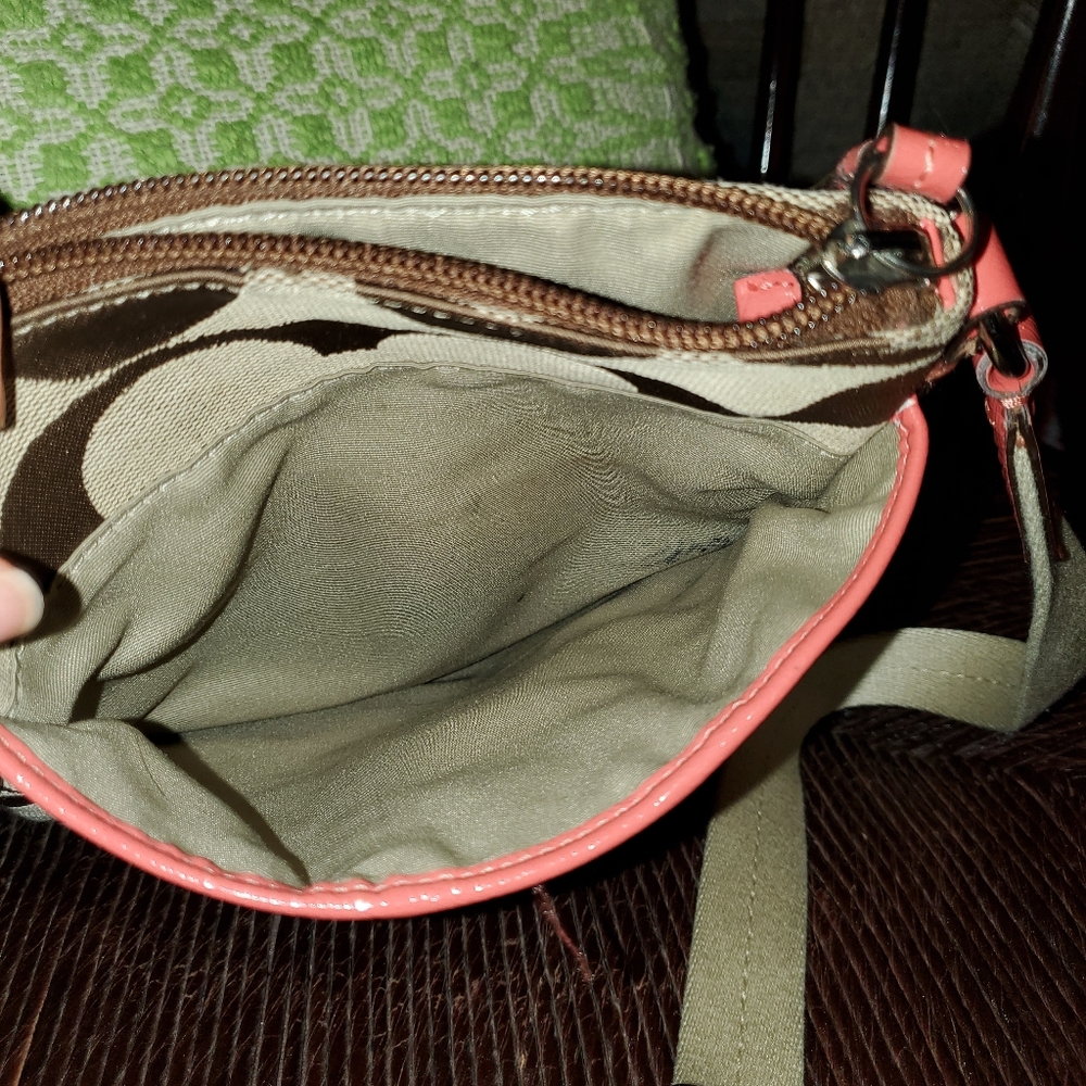 Coach Crossbody purse - Picture 2 of 6